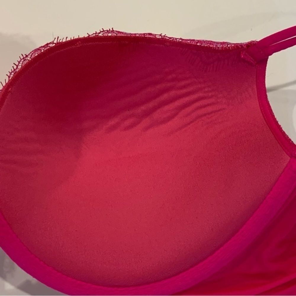 Victoria’s Secret Very Sexy Pink Push-up Bra 32DDD‎ - Picture 8 of 9